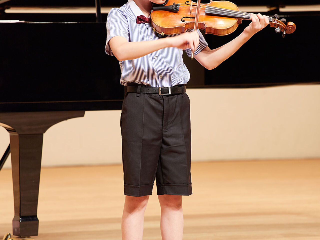 バイオリンの発表会の画像