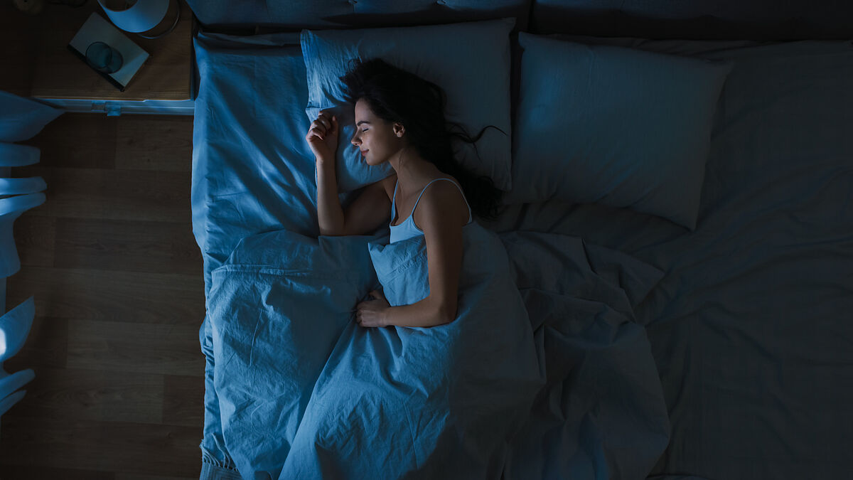 マットレスと寝返りの関係性を徹底調査！快眠に繋がる選び方のポイントなど紹介