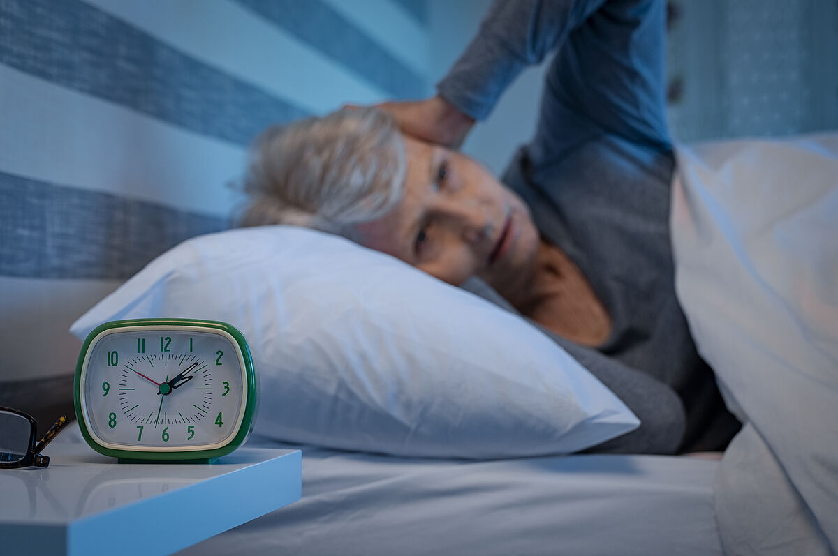 眠いのは更年期が原因かも？女性が抱える睡眠トラブルについて調査