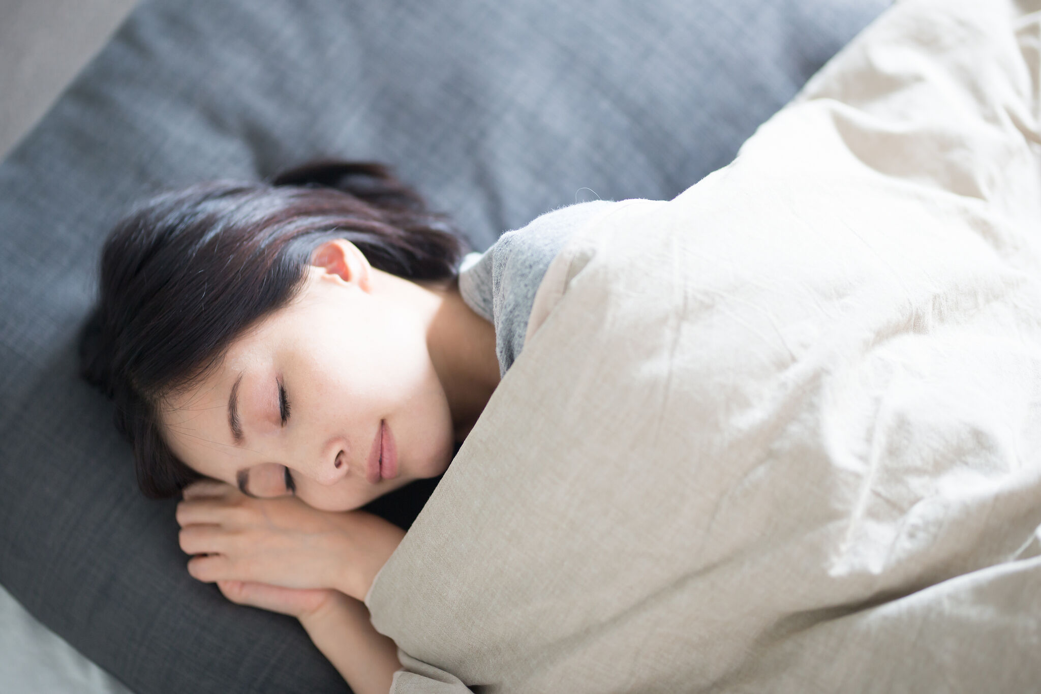 睡眠時に耳が痛いのは枕が関係している？