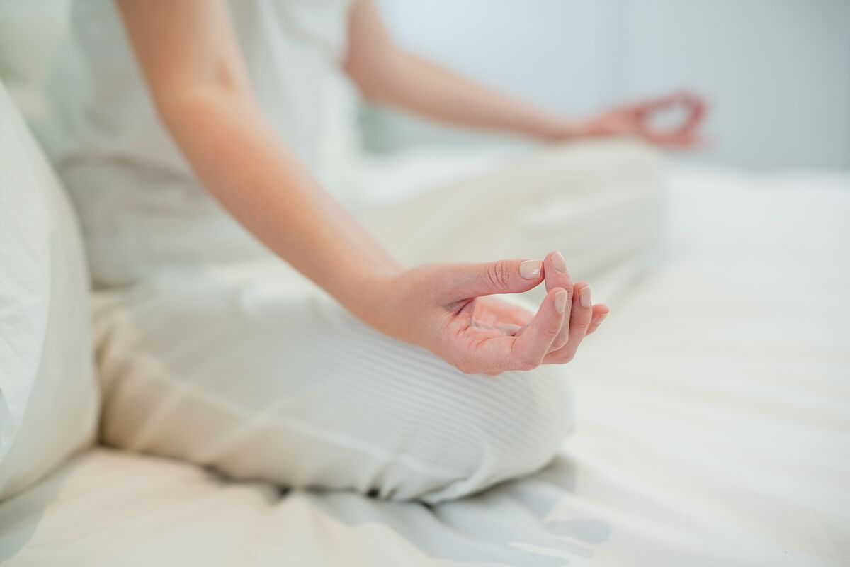 【医師監修】寝る前にできる瞑想のやり方を紹介！寝ながら実践できる方法も解説