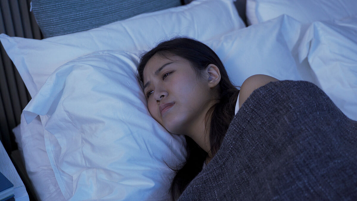 夜中に目が覚めるのはうつ病？日頃からできる睡眠の質を改善する方法を紹介