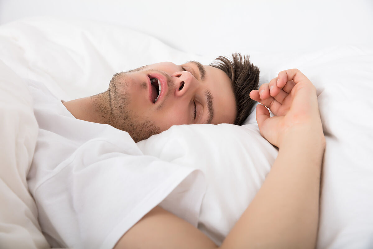 【医師監修】睡眠中に口呼吸になる原因は？体への影響や対処法をわかりやすく解説