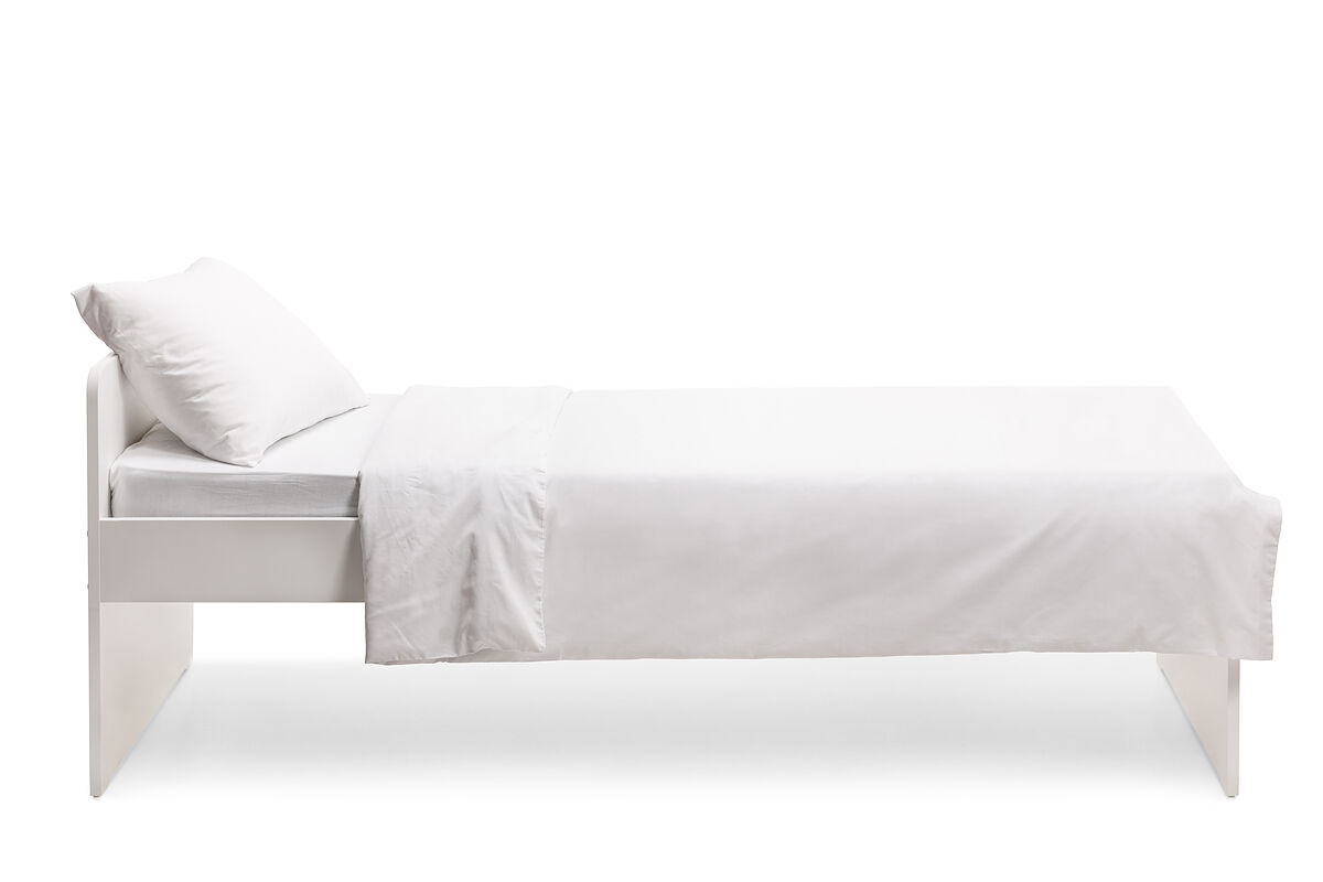 ベッドの大きさを選ぶ方法は？サイズごとの特徴やレイアウト例を紹介