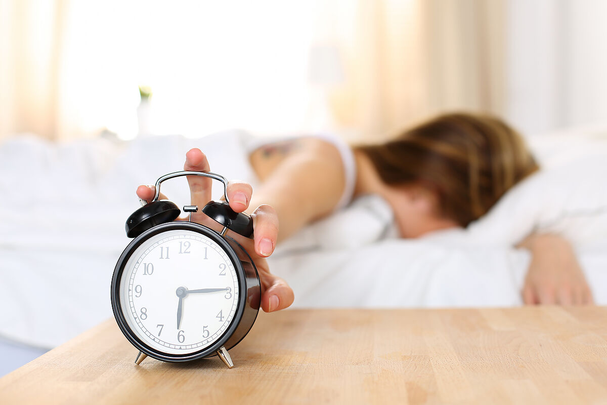 【医師監修】二度寝は健康に悪い？体に与える影響や予防方法などを解説